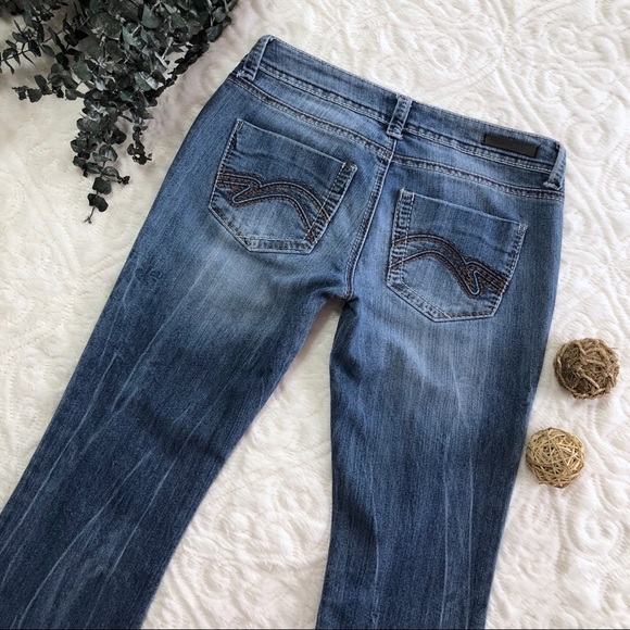Vanilla Star, Medium Wash Boot Cut Jeans EUC 5 - Picture 1 of 8